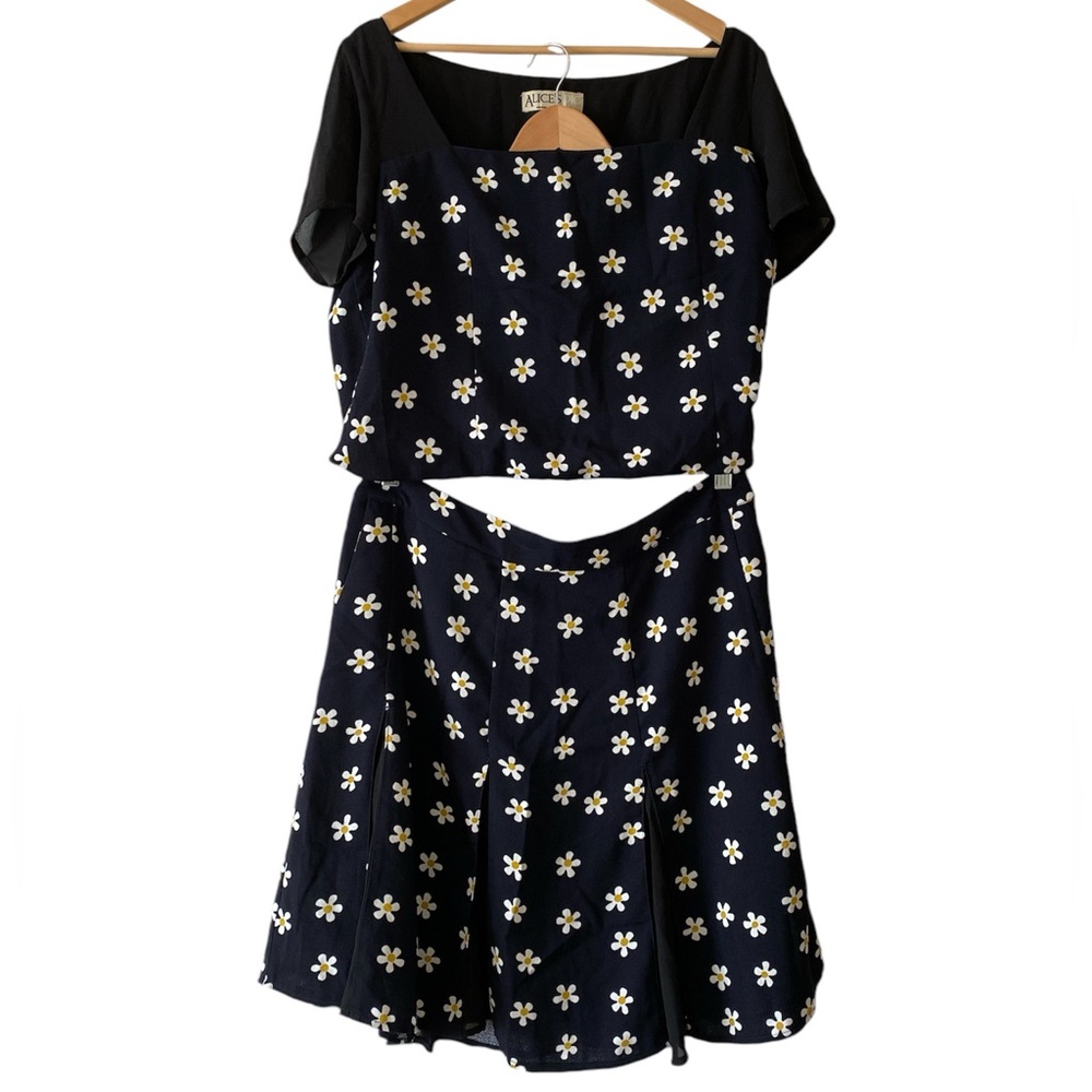 Alice’s Pig Maddie's Marguerite 2 Piece Skirt Set Floral Size 12